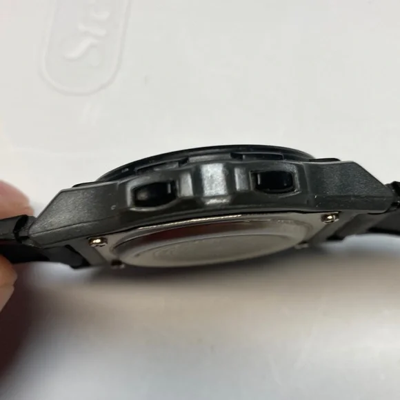 Armitron vintage digital watch, 40/6531, new battery, rubber strap
